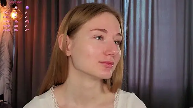ElvinaRose online show from 16, 6, 2026