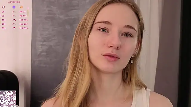 ElvinaRose online show from 4, 11, 2025