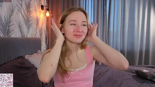 ElvinaRose online show from 8, 5, 2026