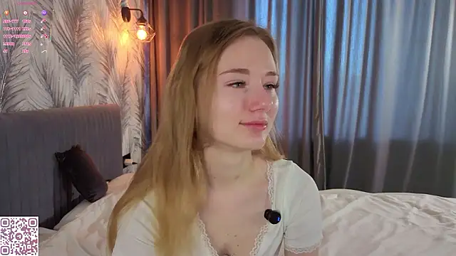 ElvinaRose online show from 27, 3, 2026