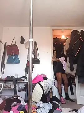 Tannedtattooed69 online show from 2, 4, 2026