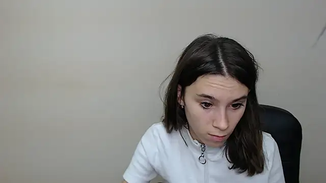 RosaRay  online show from 11, 9, 2025