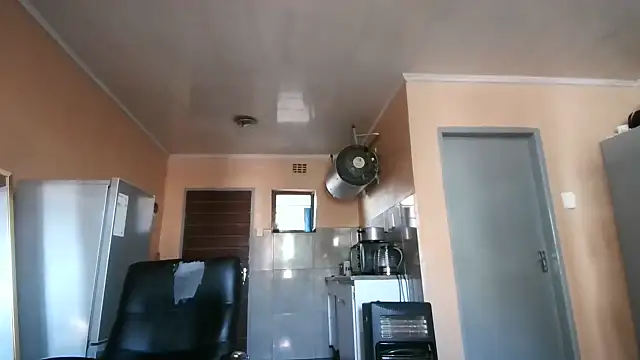 BusybooobsXXX3 online show from 7, 10, 2025