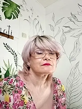 Catty Lady online show from 16, 5, 2026