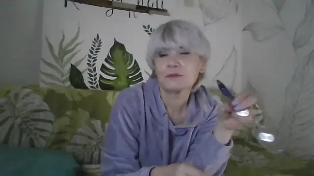 Catty Lady online show from 20, 12, 2025