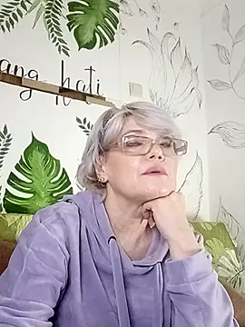 Catty Lady online show from 9, 2, 2026