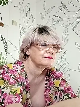 Catty Lady online show from 13, 5, 2026
