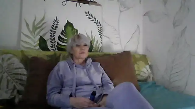 Catty Lady online show from 10, 2, 2026