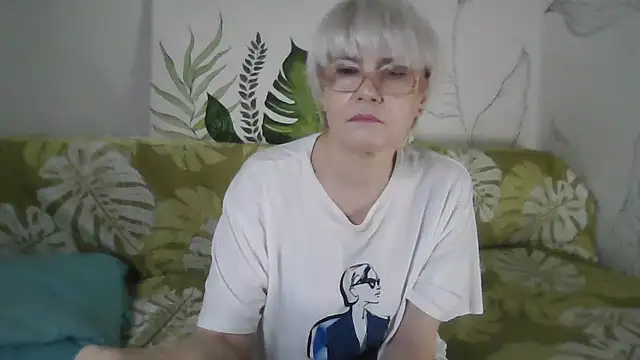 Catty Lady online show from 15, 11, 2025