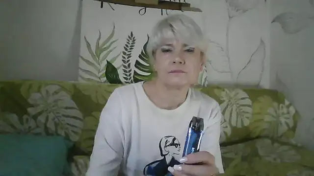 Catty Lady online show from 18, 11, 2025