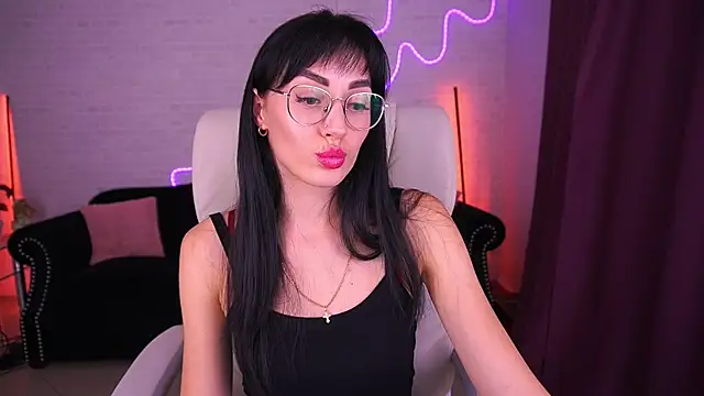 EviLune online show from 4, 12, 2025