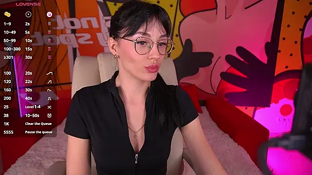 EviLune online show from 4, 2, 2026