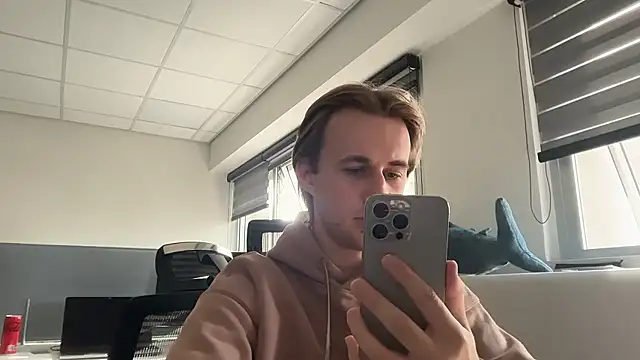 Snapshot of les_mod_test chatting on 3, 12, 2025 les mod test online show from 3, 12, 2025