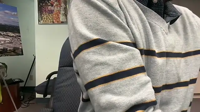 Snapshot of pranastro00 chatting on 22, 10, 2025 pranastro00 online show from 22, 10, 2025