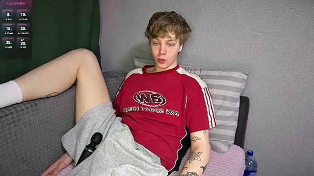 Snapshot of olivertasty chatting on 20, 5, 2026 olivertasty online show from 20, 5, 2026