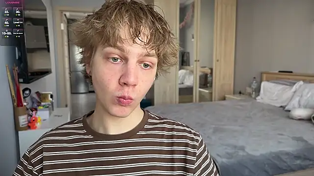 Snapshot of olivertasty chatting on 12, 7, 2026 olivertasty online show from 12, 7, 2026