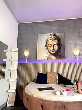 Saracooper   online show from 12, 11, 2025