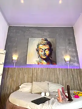 Saracooper   online show from 17, 11, 2025