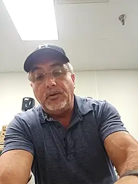 FlirtyOneForU online show from 14, 1, 2026