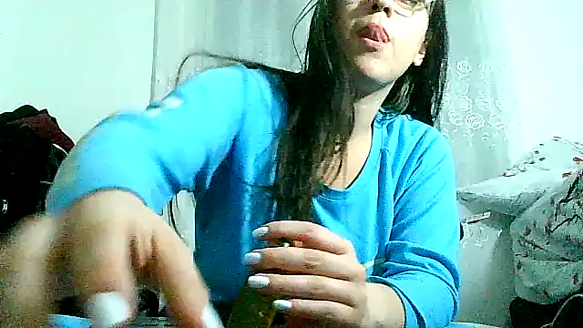 lareinalareinadelanal online show from 5, 10, 2025