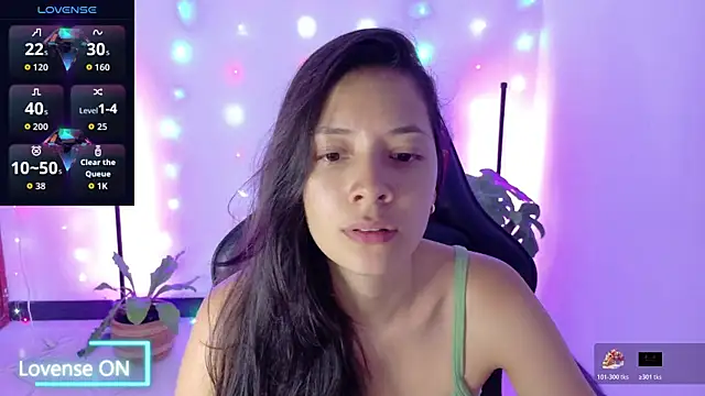 Snapshot of Sarasavage chatting on 15, 1, 2026 Sarasavage online show from 15, 1, 2026