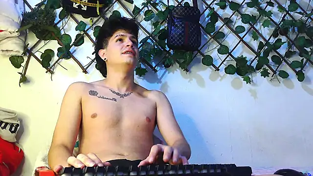 Snapshot of Themasterhades_777 chatting on 22, 6, 2026 Themasterhades 777 online show from 22, 6, 2026