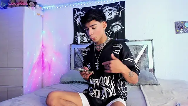 Snapshot of Dark_Boy26 chatting on 8, 10, 2025 Dark Boy26 online show from 8, 10, 2025