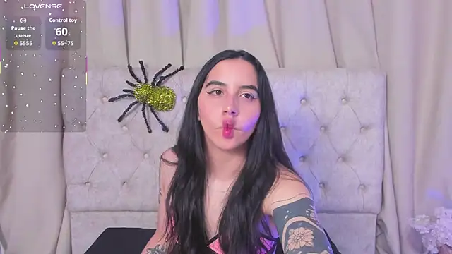 kaylee lee online show from 17, 10, 2025