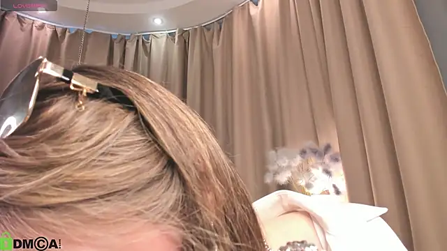 Naomi   Rias online show from 9, 10, 2025