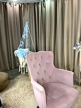 Naomi   Rias online show from 8, 10, 2025