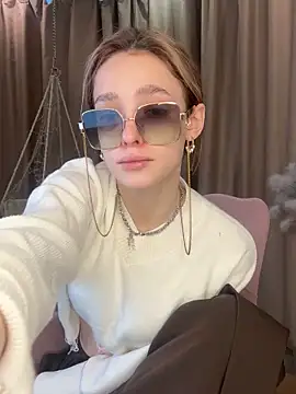 Naomi   Rias online show from 30, 9, 2025