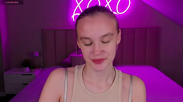 Snapshot of Carolin_Miller chatting on 15, 11, 2025 Carolin Miller online show from 15, 11, 2025