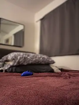 Snapshot of himNIGuys chatting on 25, 11, 2025 himNIGuys online show from 25, 11, 2025