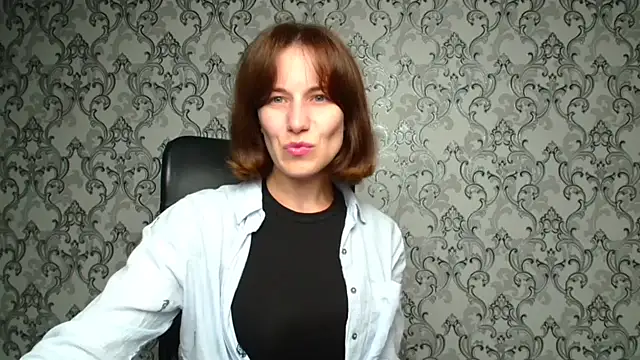 Kelly Kisss online show from 24, 10, 2025