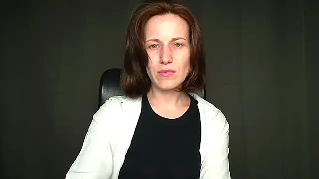 Kelly Kisss online show from 6, 5, 2026