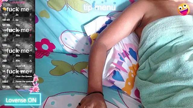 naomi powel online show from 13, 4, 2026