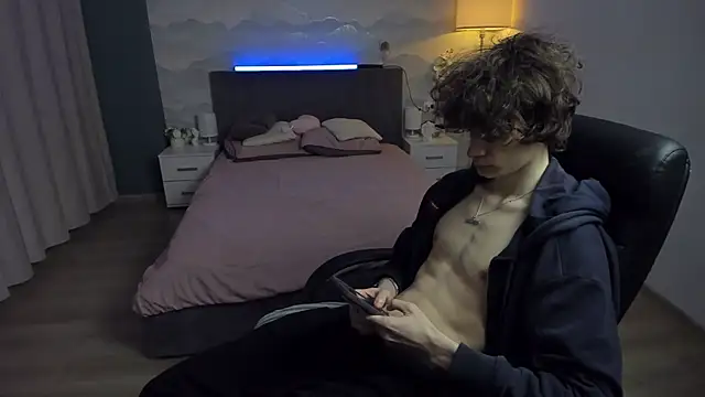 Edvard Blare online show from 4, 10, 2025