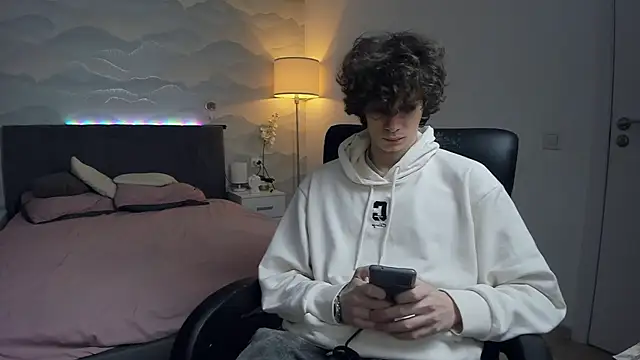 Edvard Blare online show from 15, 9, 2025