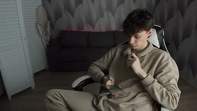 Edvard Blare online show from 8, 11, 2025