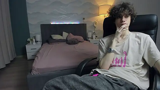 Edvard Blare online show from 28, 9, 2025