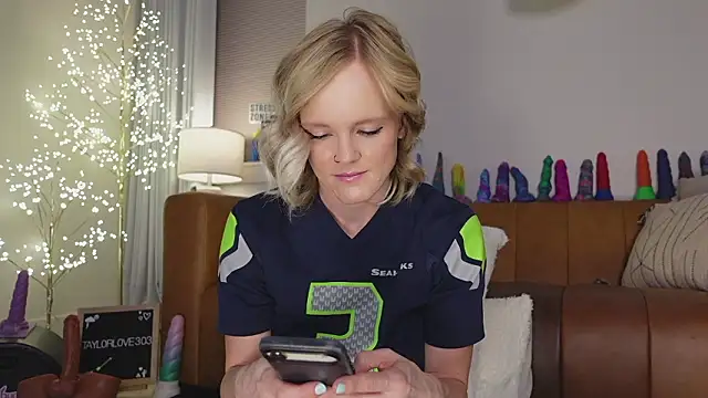 Taylorlove303 online show from 8, 2, 2026