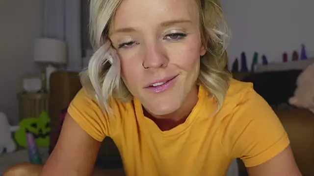 Taylorlove303 online show from 12, 10, 2025