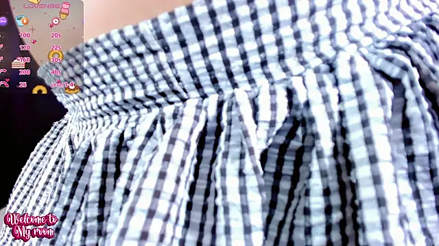 LiaFernandaa online show from 10, 11, 2025