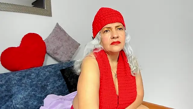 Snapshot of marilyn70 chatting on 4, 2, 2026 marilyn70 online show from 4, 2, 2026