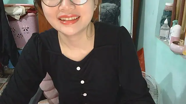 Uhem112 online show from 1, 11, 2025