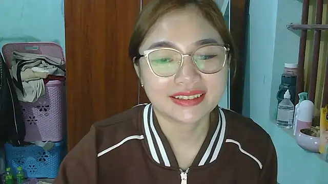 Uhem112 online show from 4, 11, 2025