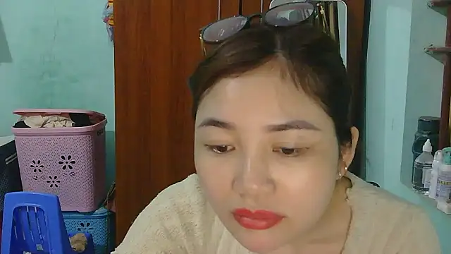 Uhem112 online show from 8, 10, 2025