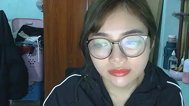 Uhem112 online show from 1, 12, 2025