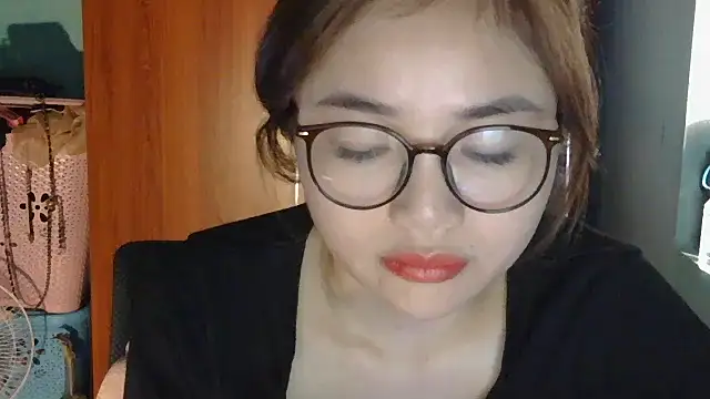 Uhem112 online show from 27, 10, 2025