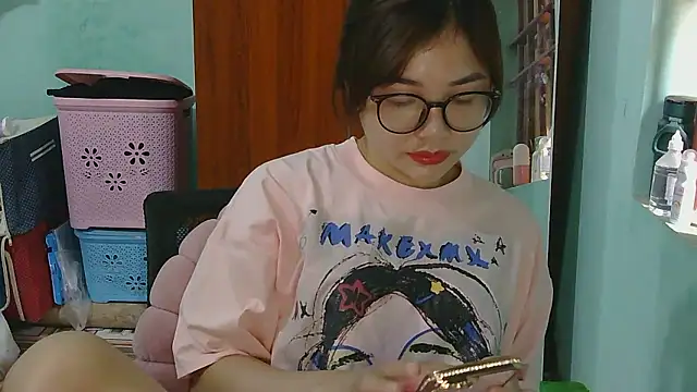 Uhem112 online show from 6, 10, 2025